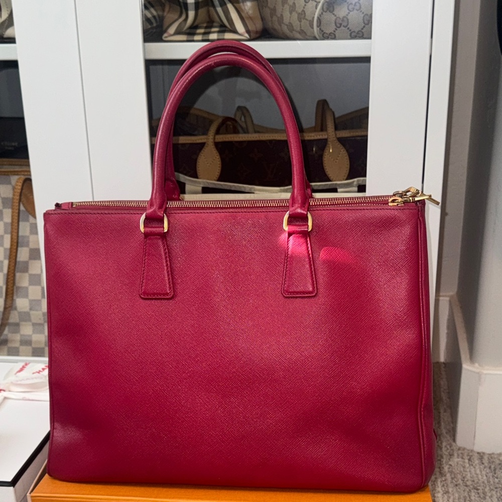 AUTHENTIC Prada Women's Red Leather Satchel - Picture 4 of 15